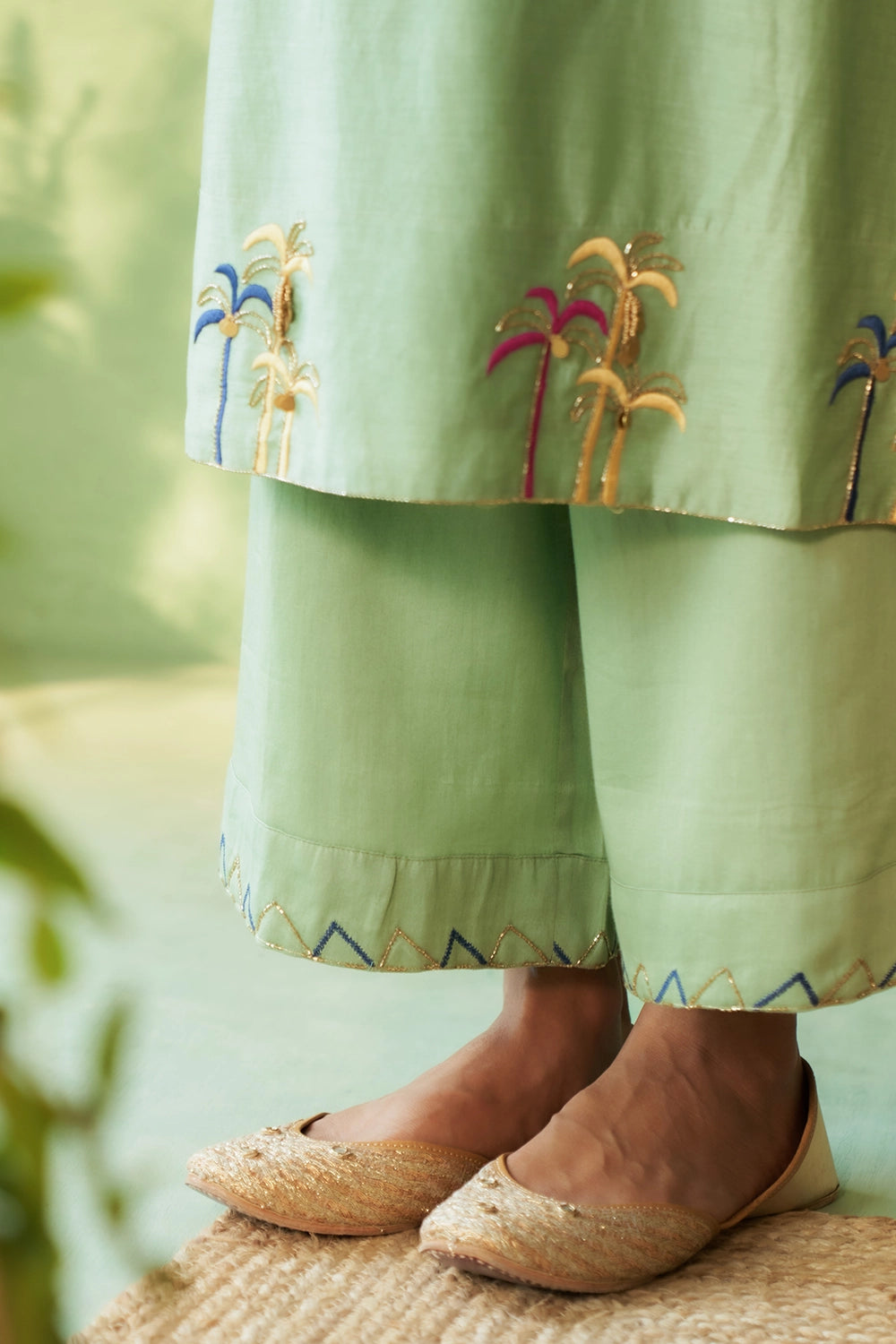 Kinaara Kurta Set