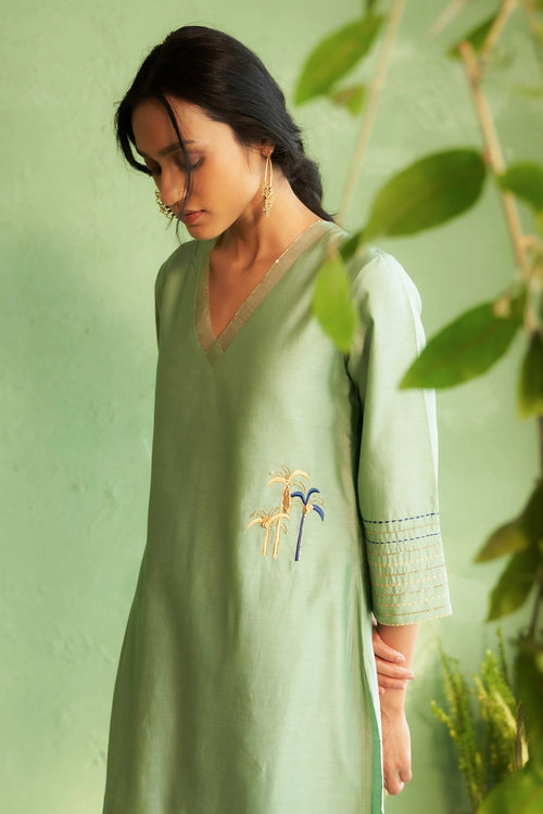 Kinaara Kurta Set