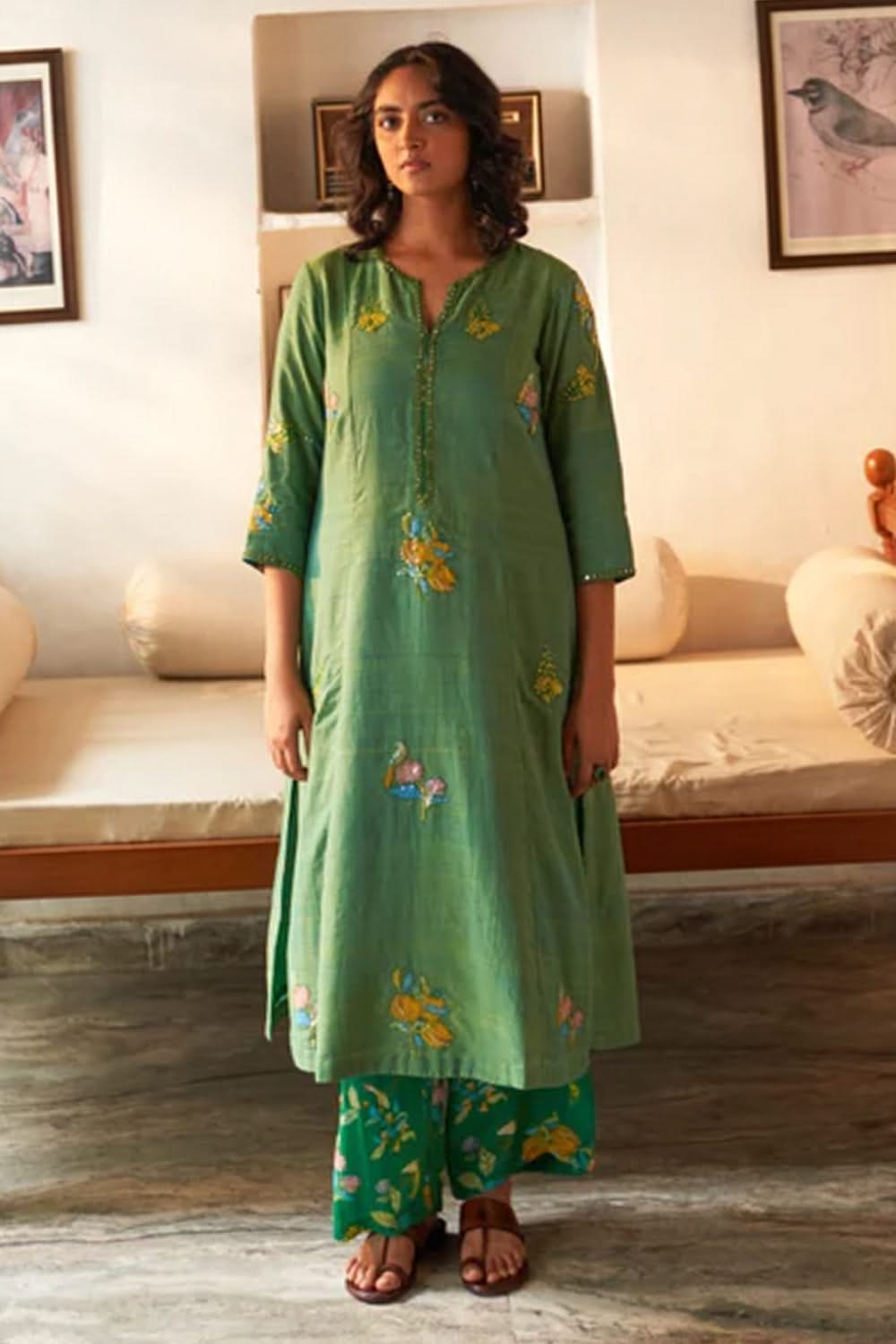 Jhumka Sitara Phool Kurta Set