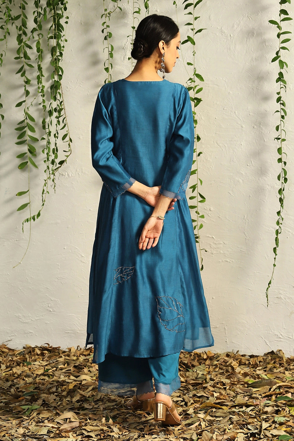 True Blue Side Gathered Kurta Set