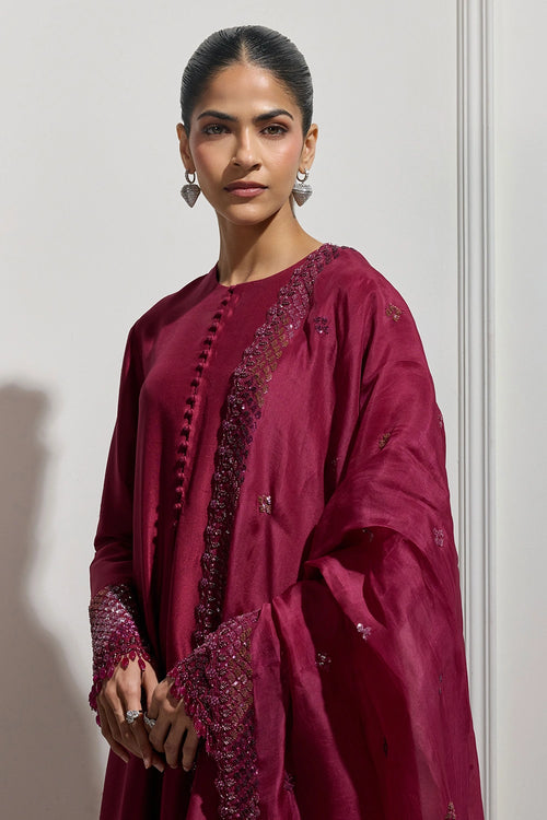 The Kurenai Kurta Set