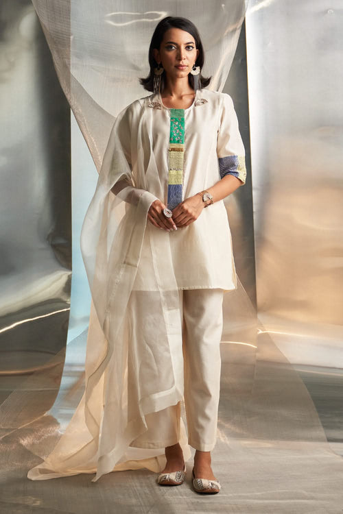 Ivory Short Kurta Embroidered Co-Ord Set
