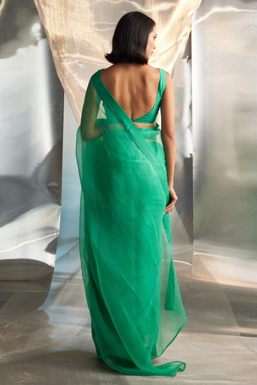 Lush Green Saree With Blouse