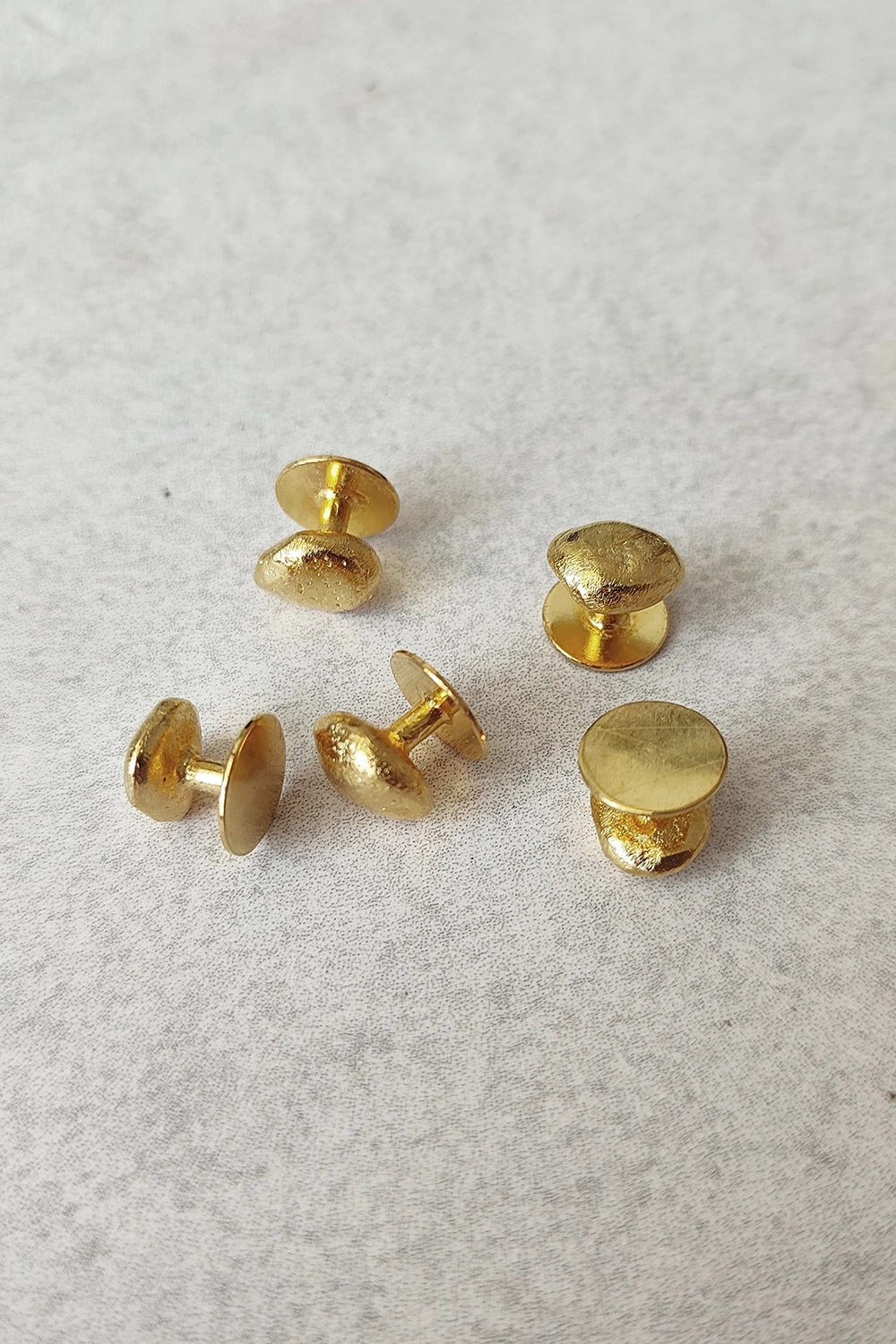 Iris Golden Button Set