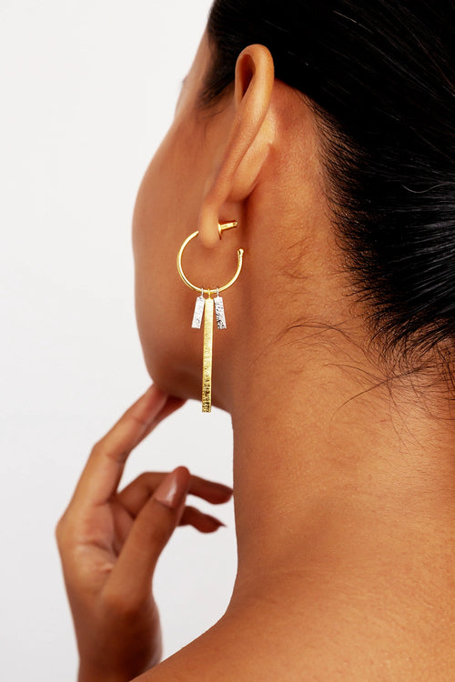 Oura Dash Golden Large Earrings