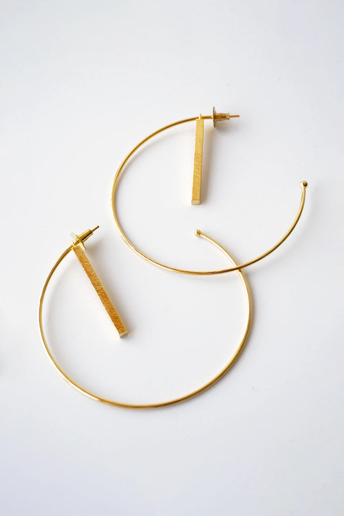 Oura Dash Golden Earrings
