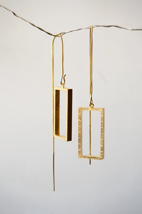 Vela Rectangle Golden Earrings