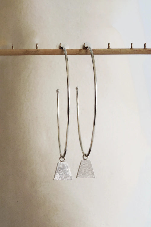 Oura Pyramid Silver Large Earrings