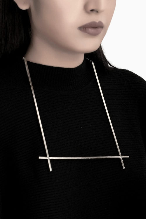 Minimus Silver Neckpeice