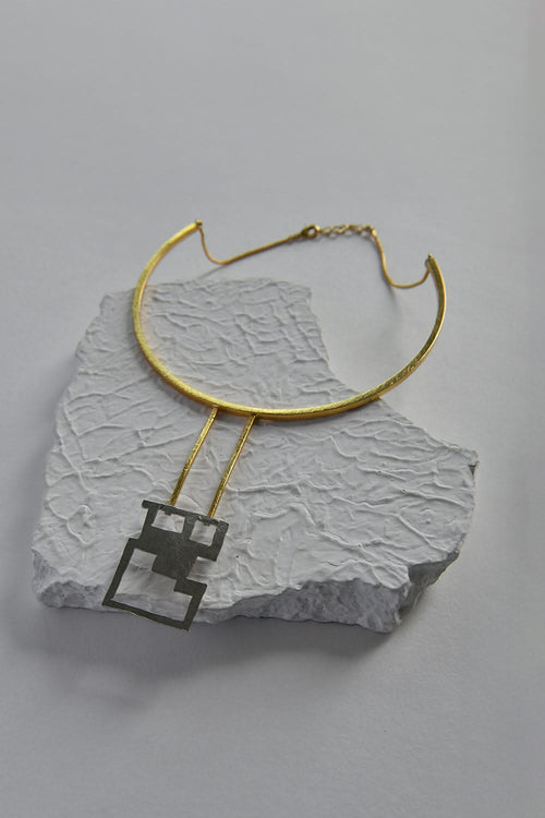 La Niut Dual Neckpiece