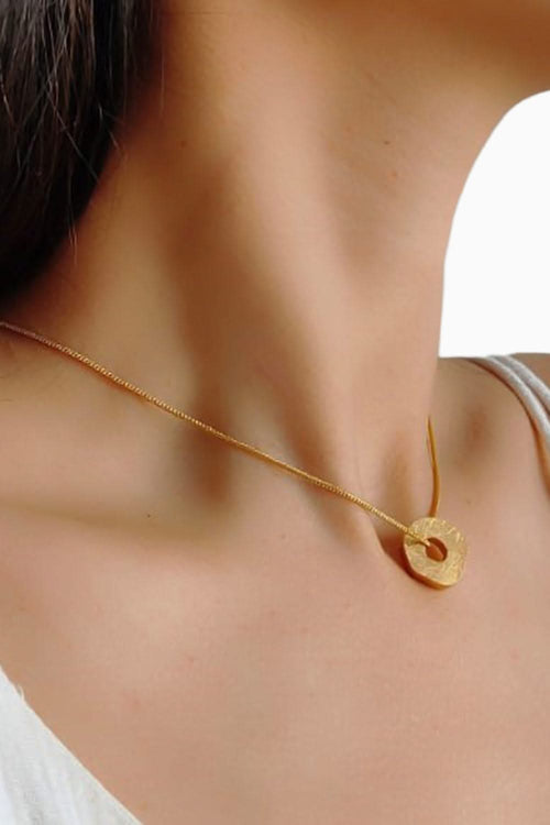 Gorria Charm Golden Neckpeice