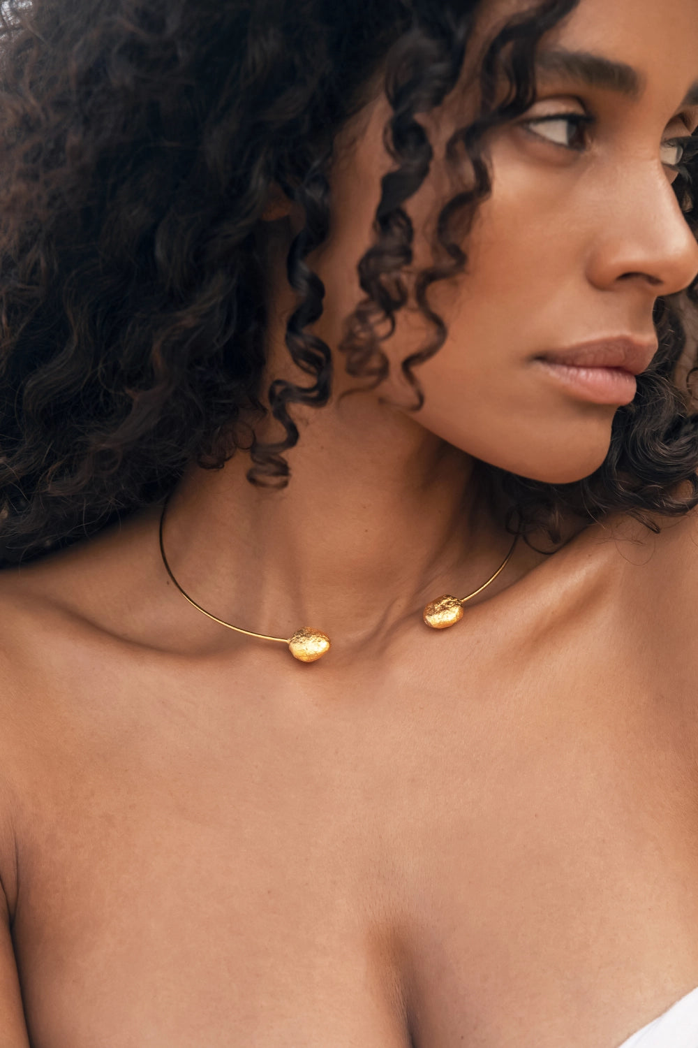 Lia Golden Neckpiece