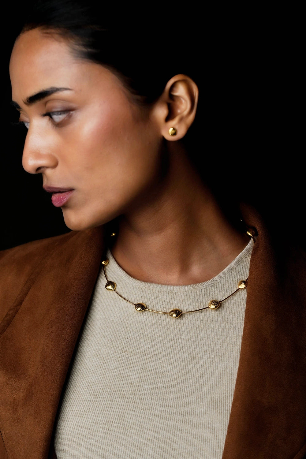 Olla Golden Neckpiece