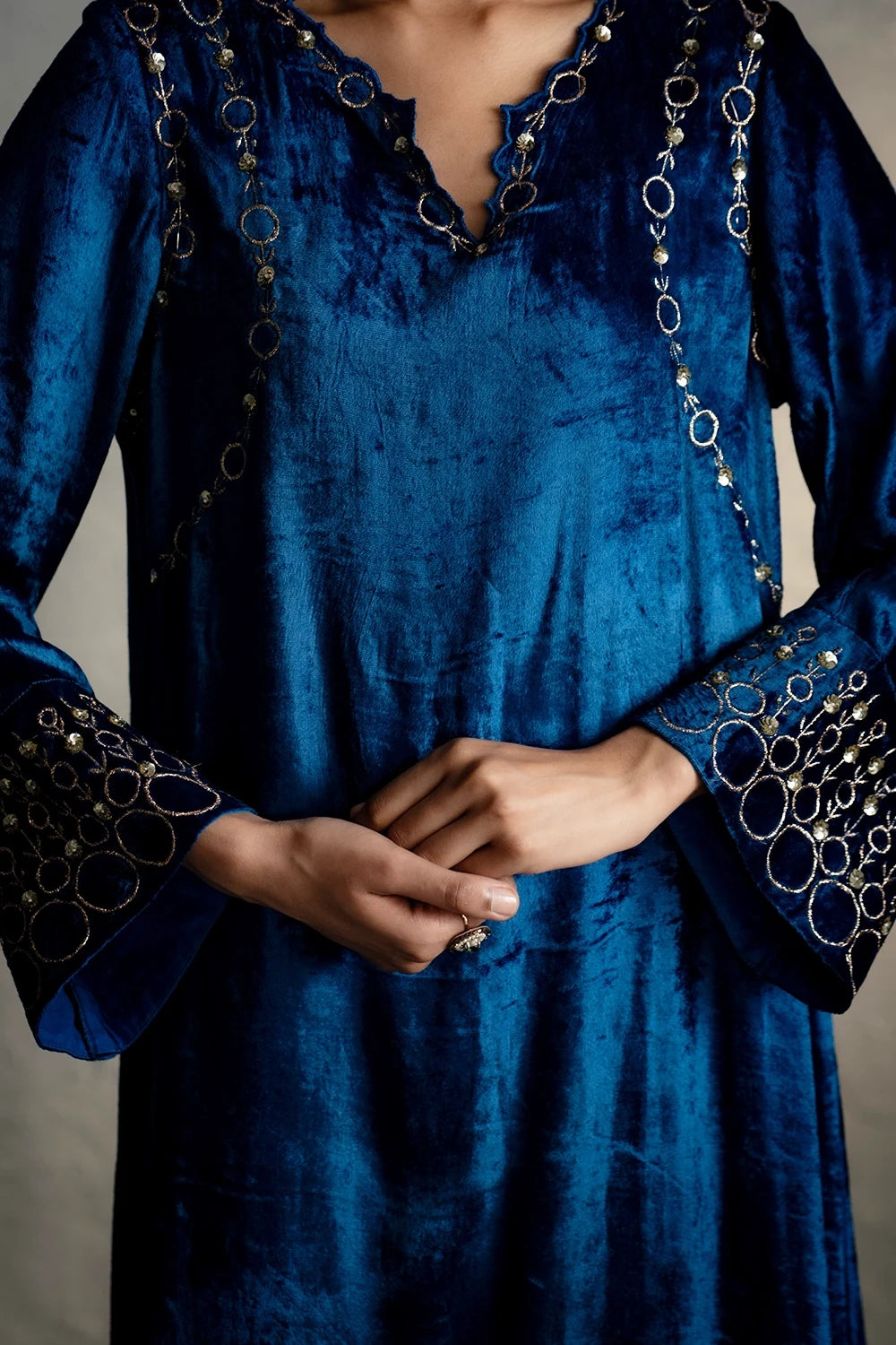 Phiran Style Velvet Blue Kurta Set