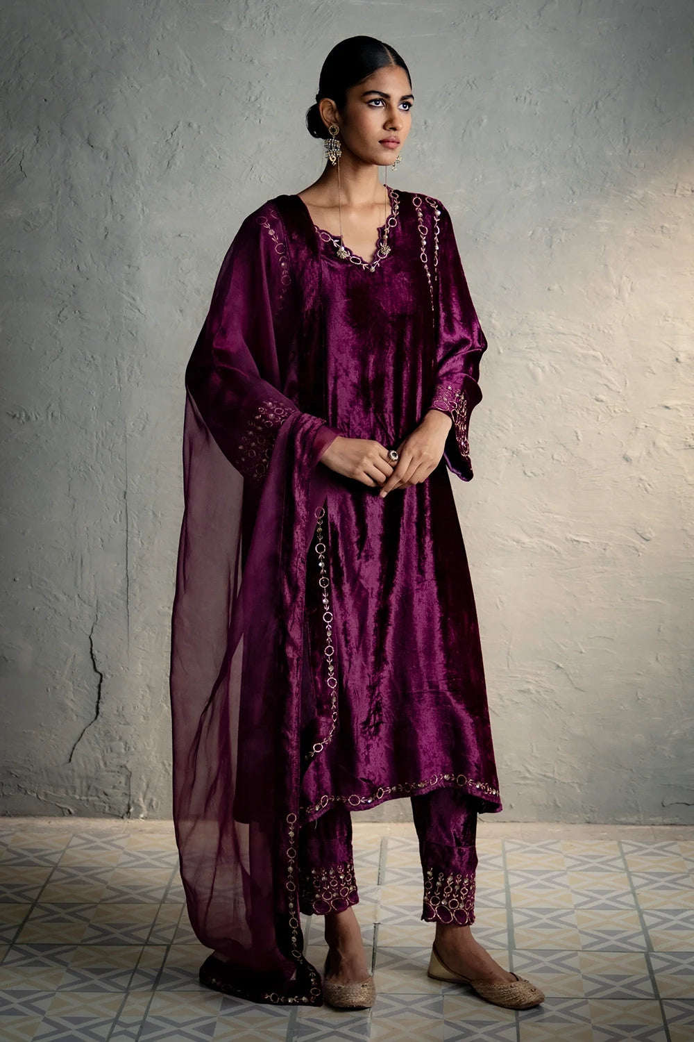 Buy Charkhee Designer Saree, Dresses \u0026 Coord Sets for Women Online | The  Sverve, image size:1000x1500