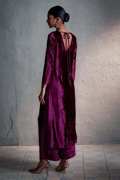 Maaya Velvet Pink Kurta Set