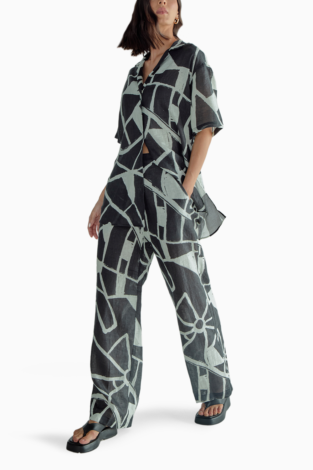 Abstract Montauk Shirt with Claire Pants