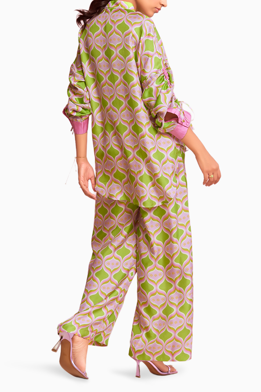 Hourglass Thais Shirt and Pant Set