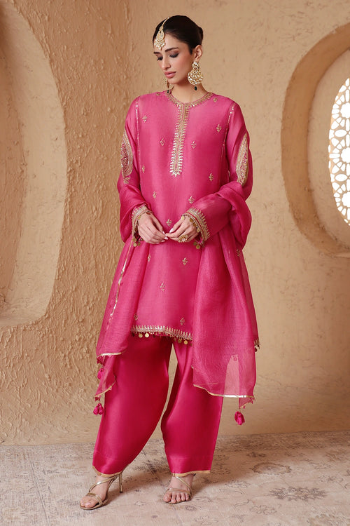 Mehrang Pink Short Pheran Kurta Set With Duptta