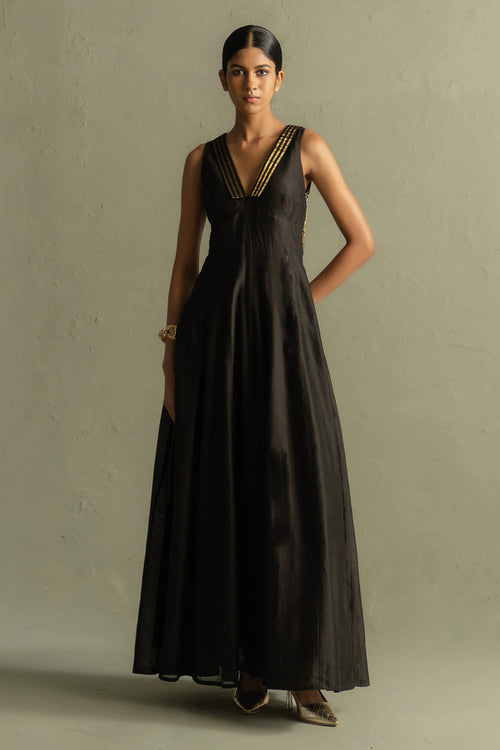 Ojas Collared Dress