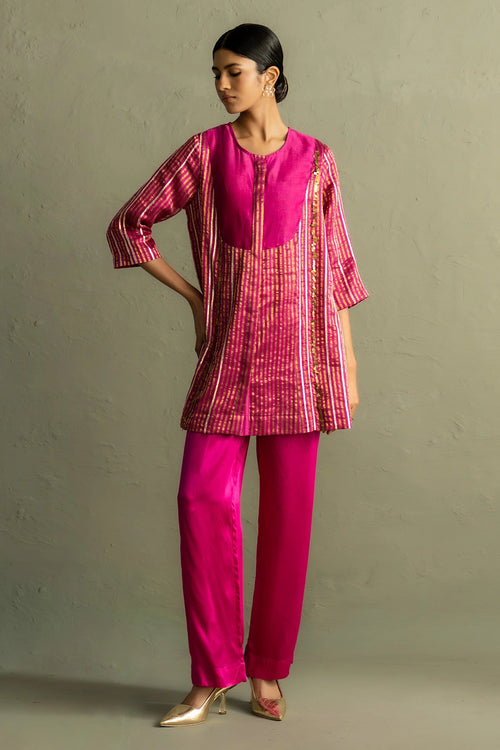 Ojas Tissue Stripe Short Kurta Set