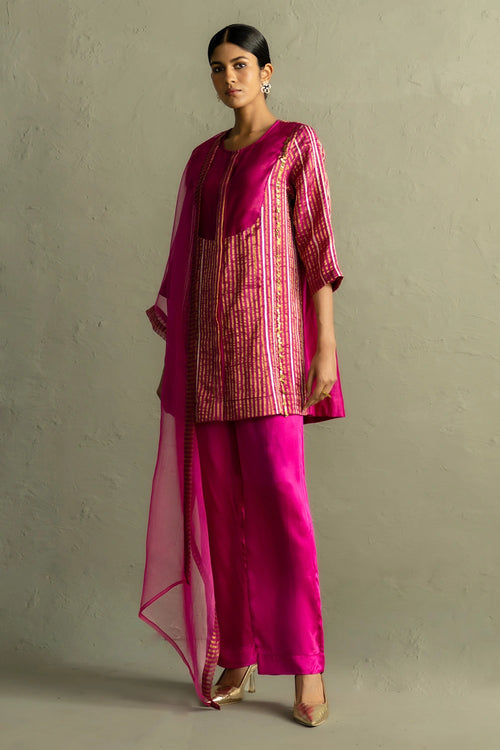 Ojas Tissue Stripe Short Kurta Set