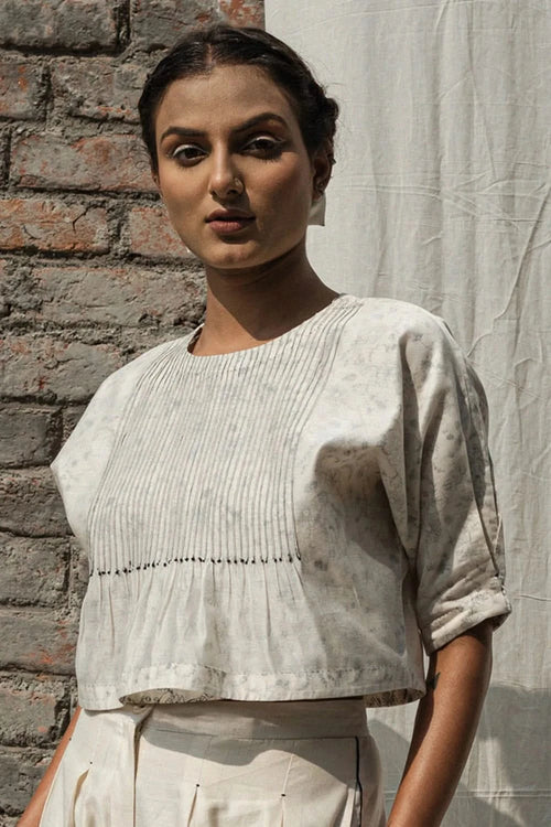 Olearia Pin Tuck Top
