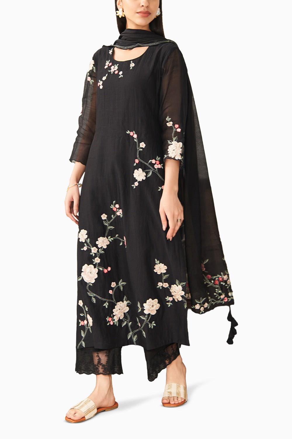 Onyx Floral Applique Kurta Set