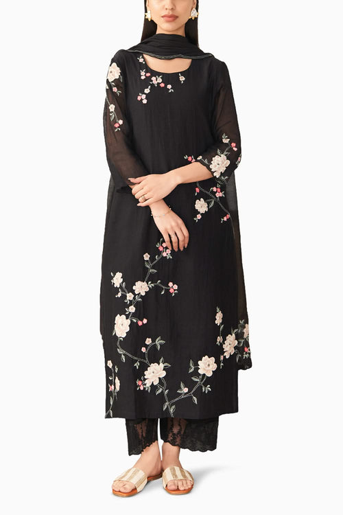 Onyx Floral Applique Kurta Set