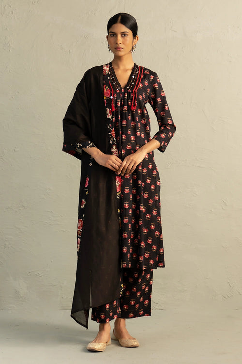 Black Phool Dori V-Neck Kurta Set