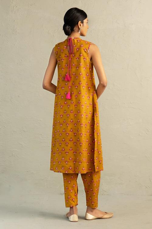 Mustard Phool Dori Pintuck Sleeveless Kurta Salwar Set