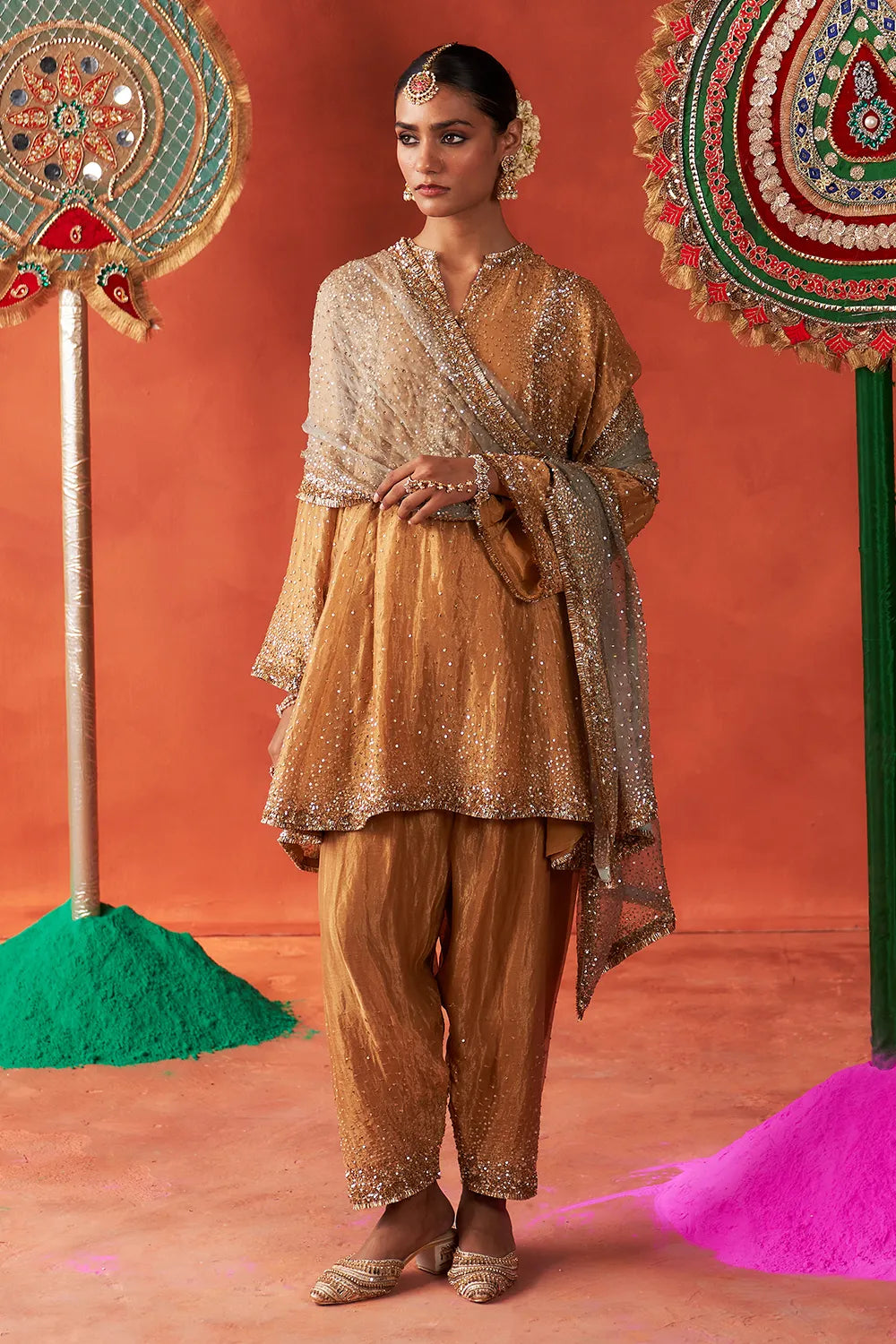 Sunehri Kurta Set - The Sverve