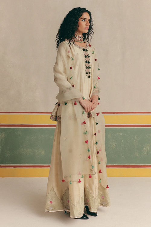 Ivory Jasmine Banarsi Kurta With Pants And Dupatta