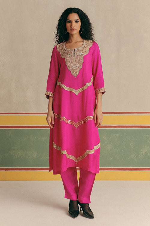 Hibiscus Banarsi Kurta With Pants And Dupatta