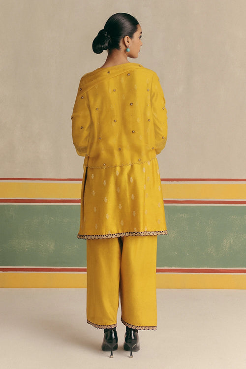 Yellow Chidiya Banarsi Kurta With Pants And Dupatta