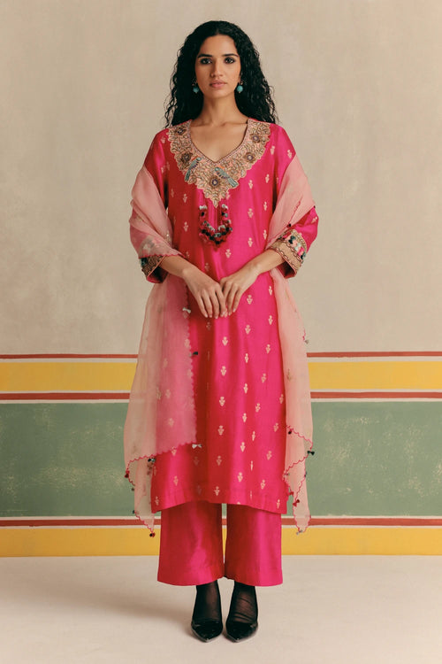 Pink Toucan Banarsi Kurta With Pants And Dupatta