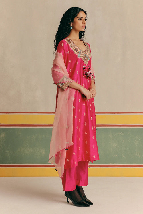 Pink Toucan Banarsi Kurta With Pants And Dupatta