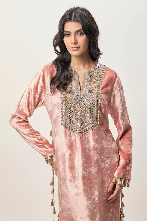 Tara Rose Pink Velvet Embroidered Yoke Beyza Kaftan