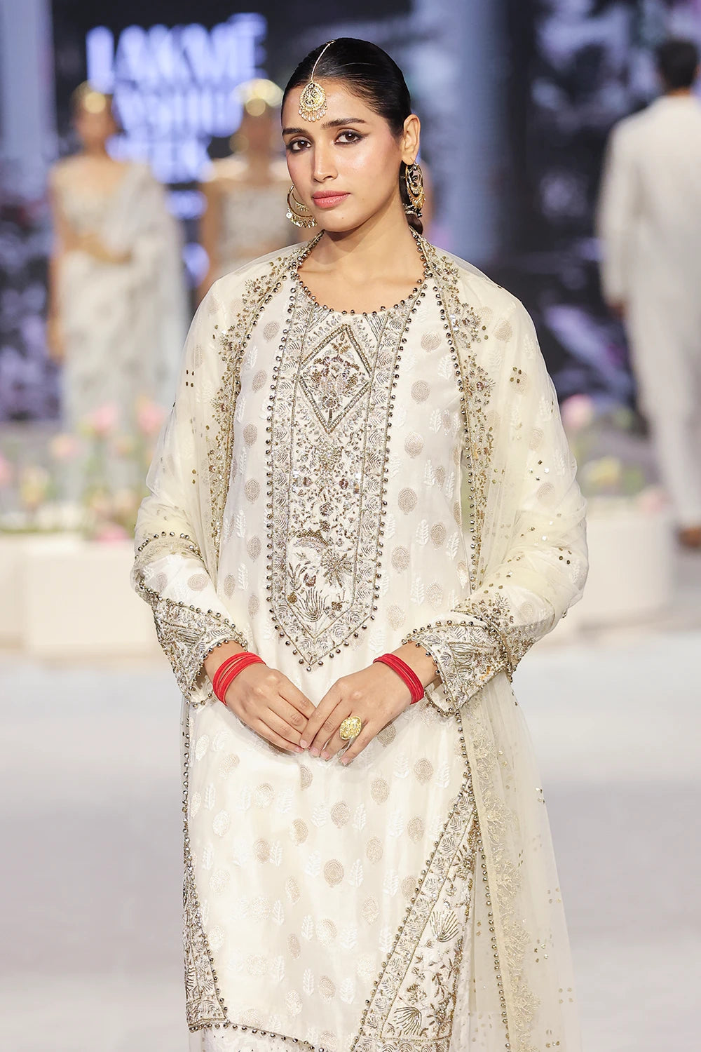 Gauhar Off White Straight Embroidered Yoke Kurta Set