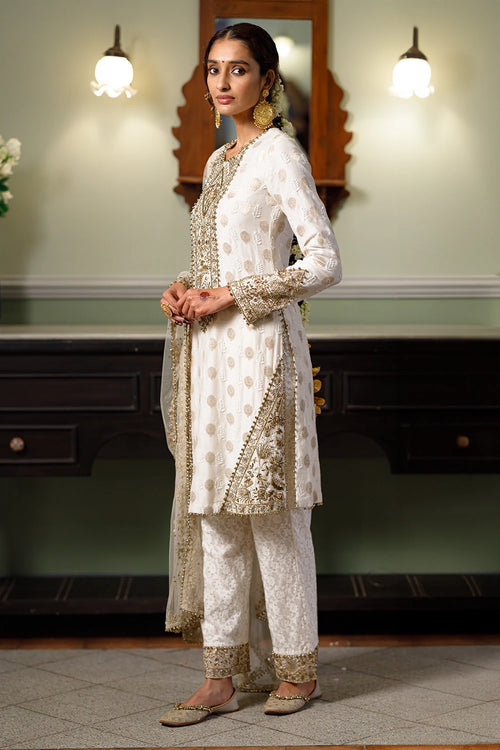 Gauhar Off White Straight Embroidered Yoke Kurta Set