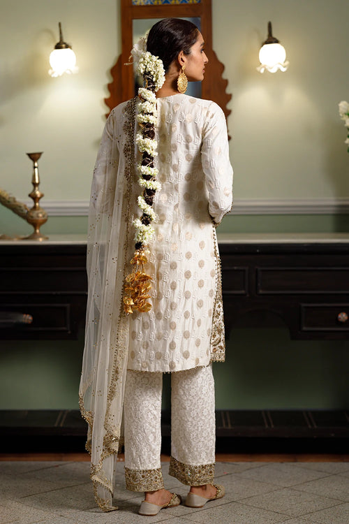 Gauhar Off White Straight Embroidered Yoke Kurta Set