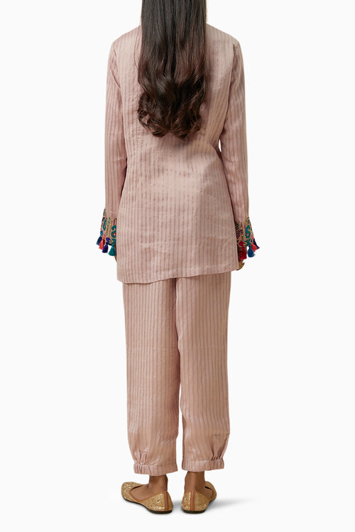 Onion Pink Short Kurta and Jogger Pants with Net Dupatta