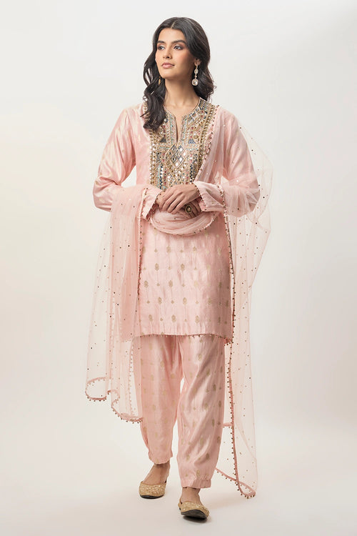 Farnaz Blush Pink Chiniya Silk Embroidered Yoke Kurta With Jogger Pant And Mukaish Net Dupatta