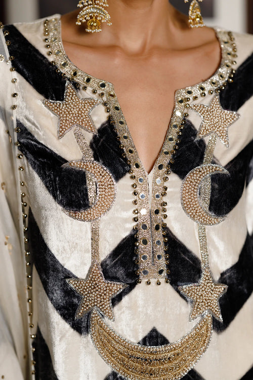 Asfi Black And White Embroidered Kurta And Salwar With Dupatta Set