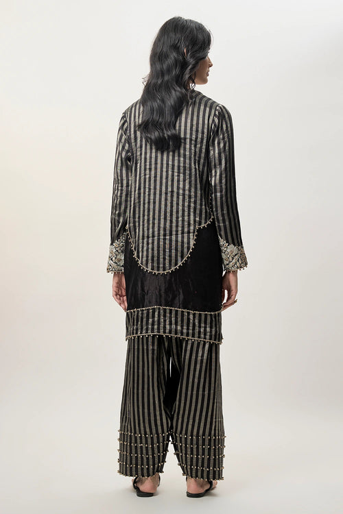 Nysa Black Stripe Tissue Embroidered Kurta With Farshi Salwar And Mukaish Silkmul Dupatta