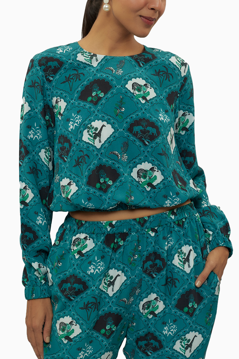 Teal Printed Crepe Top With Jogger Pant