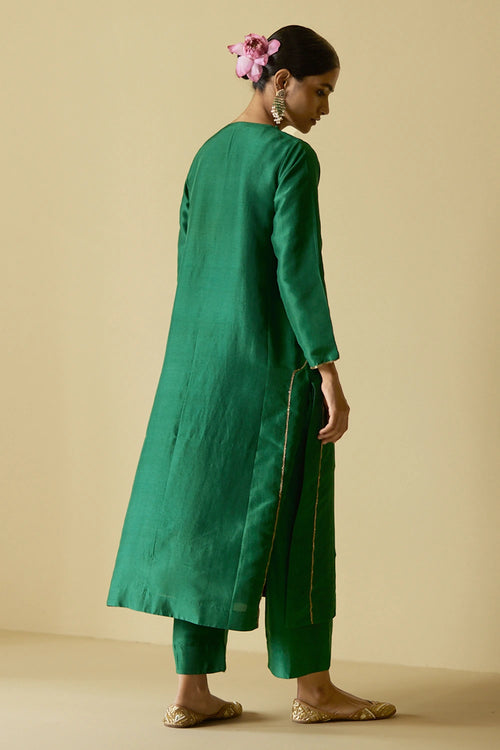 Panna Falaknuma Silk Kurta Set With Dupatta