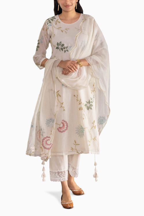 Pearl Embroidered Floral Kurta Set