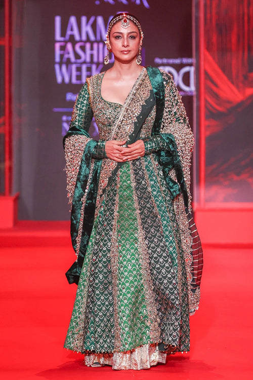 Vaidurya Anarkali Set With Jaal