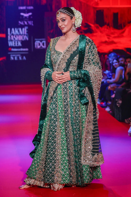 Vaidurya Anarkali Set With Jaal